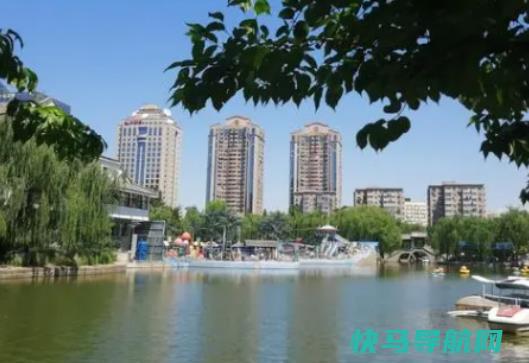8月份去北京穿什么合适？8月份去北京带些什么